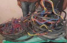 متهم بسرقة كابلات كهربائية في بدر