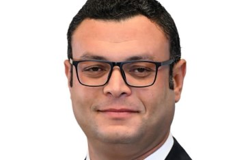وزير الإسكان 