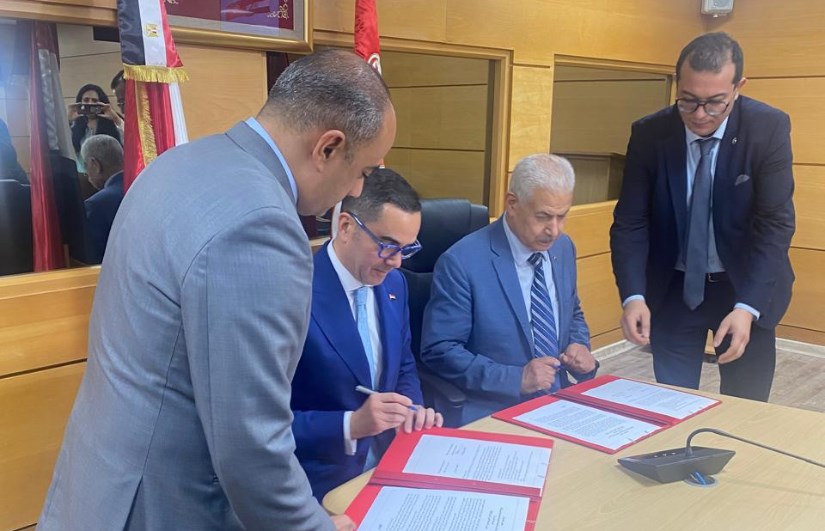 المهندس حسن الخطيب وزير الاستثمار 