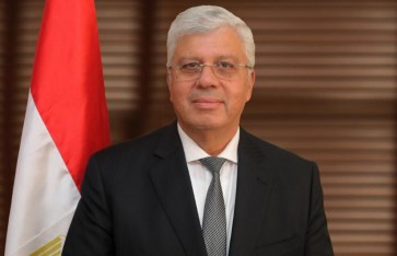  الدكتور أيمن عاشور وزير التعليم العالي والبحث العلمي