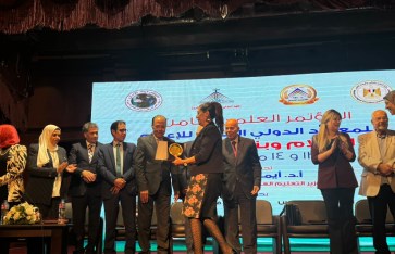 الدكتورة راندا رزق