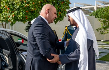 محمد بن زايد و الرئيس اللبناني 