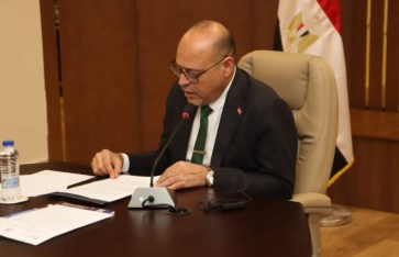 وزير العمل