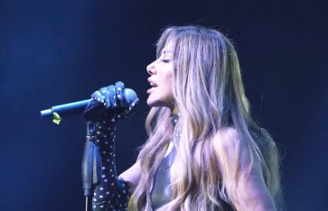 الفنانة نجوى كرم