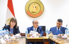 وزير الخارجية والهجرة
