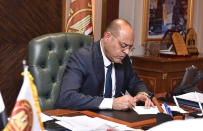 وزير العمل وزير العمل