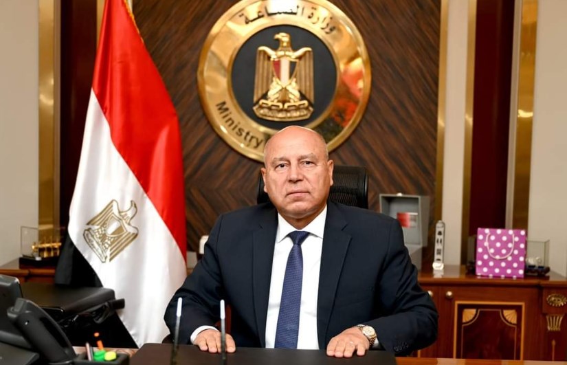 وزير الصناعة وزير الصناعة