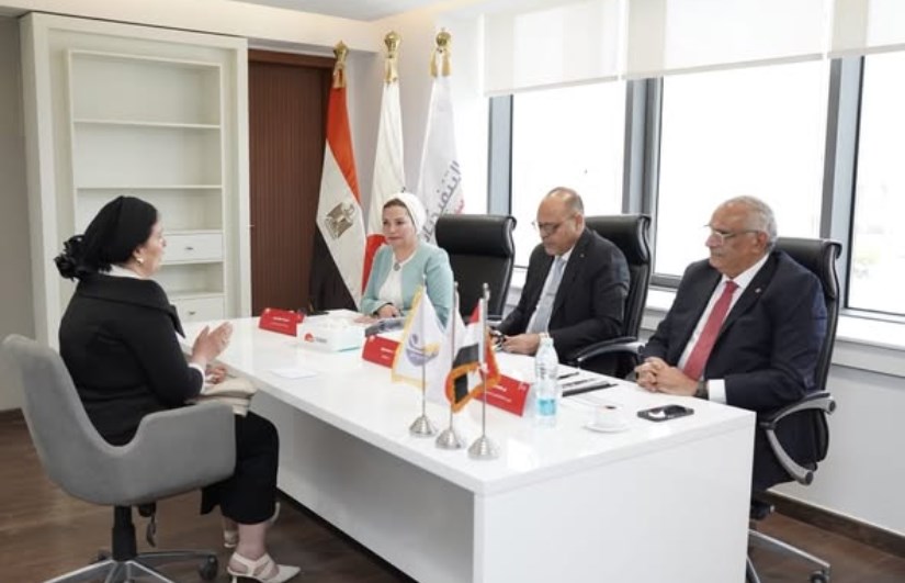 وزير العمل وزير العمل