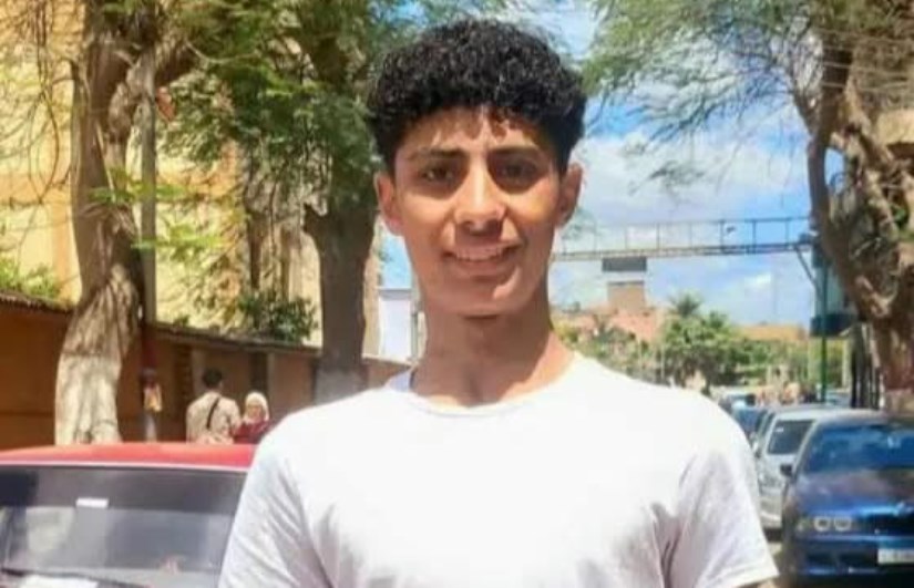 الطالب الذي فعل هاشتاج حق روان لازم يرجع الطالب الذي فعل هاشتاج حق روان لازم يرجع