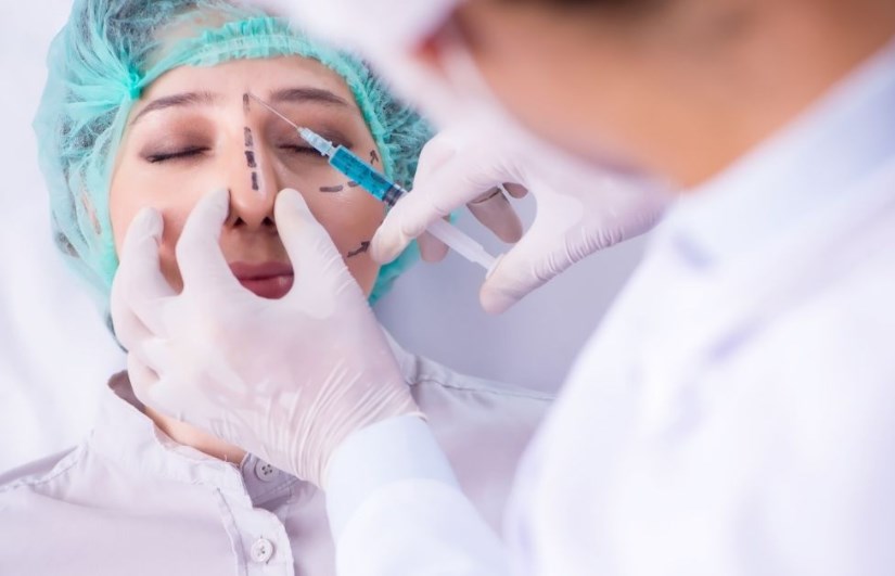 طبيب تجميل طبيب تجميل