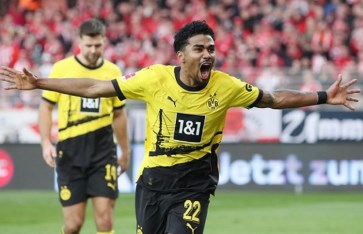 مباراة بوروسيا دورتموند ضد أولسان هيونداي 