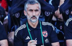 خوسيه ريبييرو، المدير الفني للفريق الأول لكرة القدم بالنادي الأهلي
