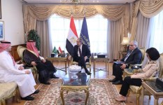 وزير الاتصالات