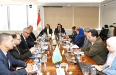 وزير الإسكان ومحافظ الجيرة