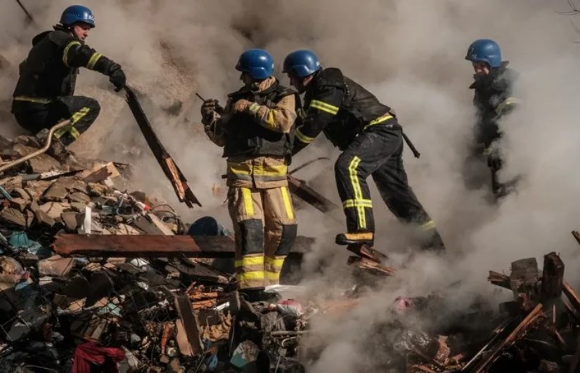3 عمليات نفذها الموساد داخل إيران بالتزامن مع الهجوم الجوي 3 عمليات نفذها الموساد داخل إيران بالتزامن مع الهجوم الجوي