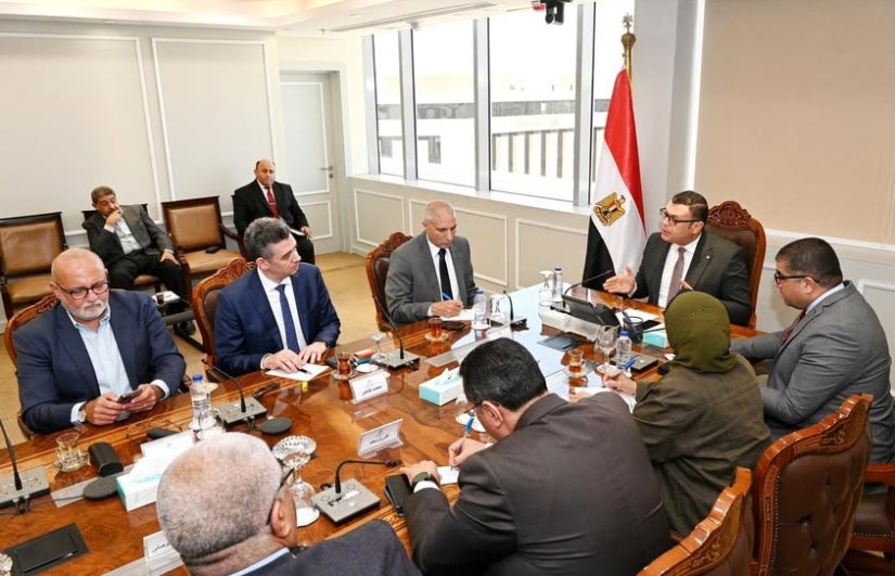 وزير الاسكان وزير الاسكان