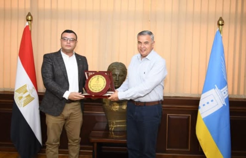 وزير الاسكان