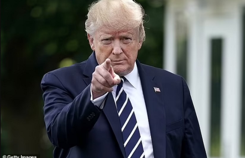دونالد ترامب الرئيس الأمريكي دونالد ترامب الرئيس الأمريكي