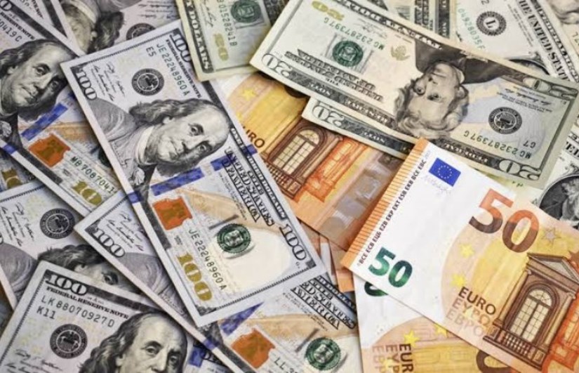 عملات أجنبية - أرشيفية عملات أجنبية - أرشيفية