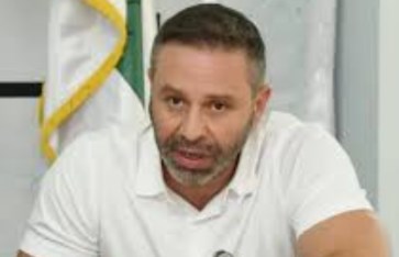 حازم امام
