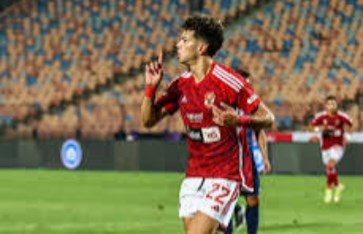 امام عاشور لاعب الأهلي