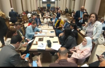 النواب المنسحبون