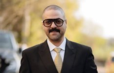 رجل الأعمال أحمد الباز 