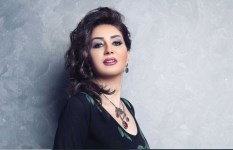 الفنانة وفاء عامر