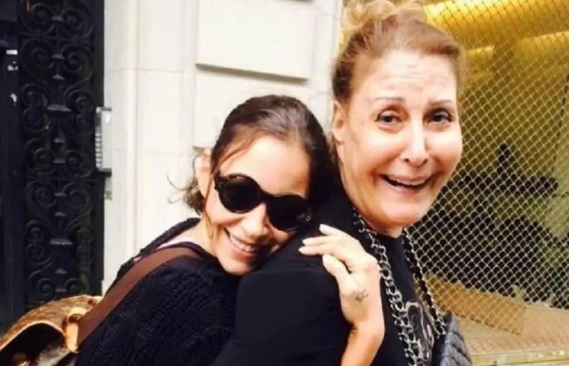 عاجل، وفاة الفنانة زيزي مصطفى والدة منة شلبي عاجل، وفاة الفنانة زيزي مصطفى والدة منة شلبي