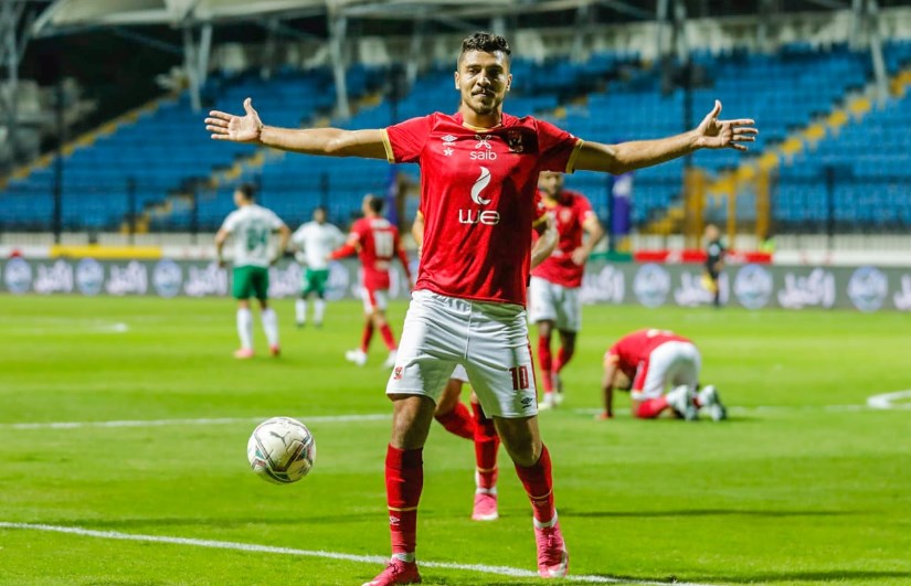 محمد شريف لاعب النادي الاهلي محمد شريف لاعب النادي الاهلي