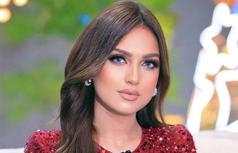 الإعلامية ياسمين عز الإعلامية ياسمين عز