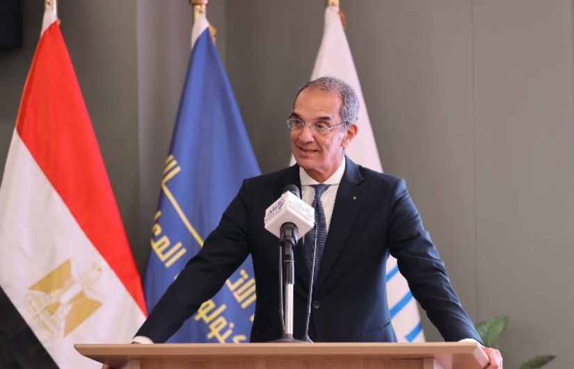 عمرو طلعت وزير الاتصالات وتكنولوجيا المعلومات عمرو طلعت وزير الاتصالات وتكنولوجيا المعلومات