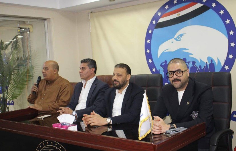 جانب من الاجتماع جانب من الاجتماع