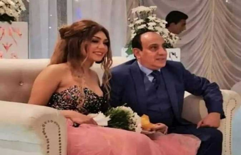 البلوجر هدير عبد الرازق مع زوجها السابق البلوجر هدير عبد الرازق مع زوجها السابق