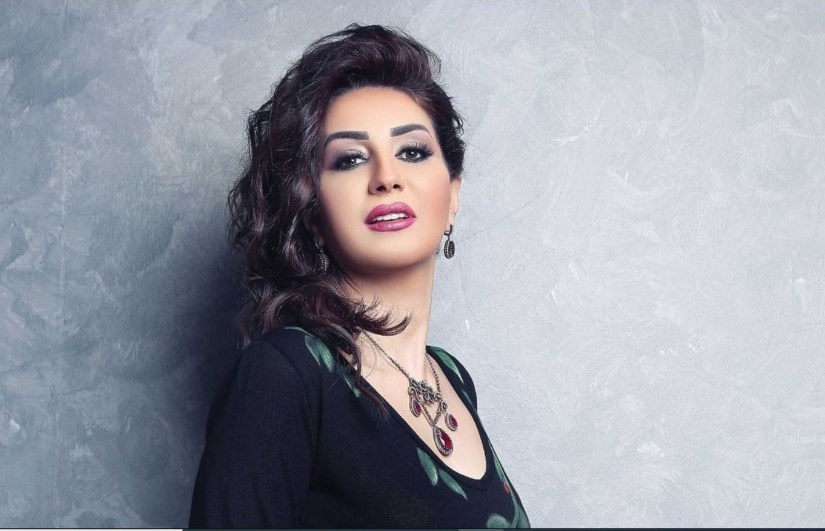 الفنانة وفاء عامر الفنانة وفاء عامر