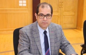 الدكتور يوسف عامر