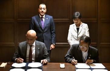 رئيس الوزراء يشهد توقيع مذكرتى تفاهم بين التعليم و"حكومة طوكيو"