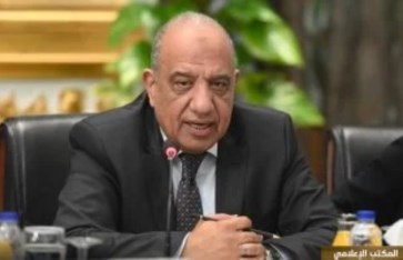 الدكتور محمود عصمت وزير الكهرباء والطاقة المتجددة