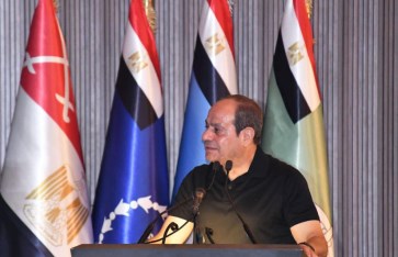 السيسي يتفقد الأكاديمية العسكرية ويشيد بدورها الوطني