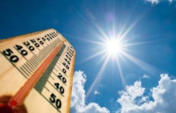 الطقس غدًا شديد الحرارة مع اضطراب الملاحة البحرية وشبورة مائية في بعض المناطق