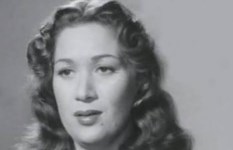 الفنانة هدى سلطان 