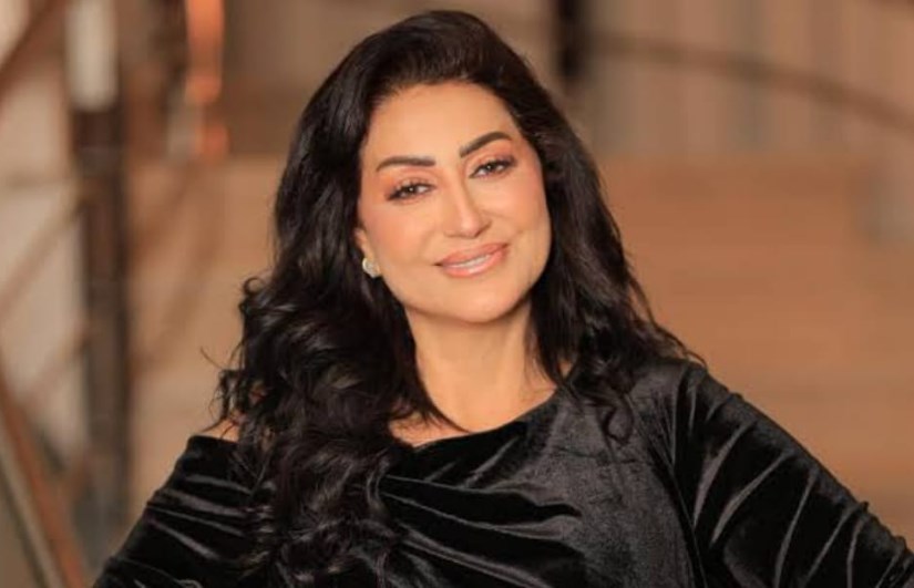 وفاء عامر