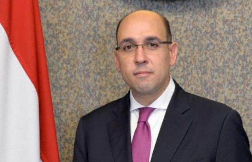 السفير أحمد حافظ