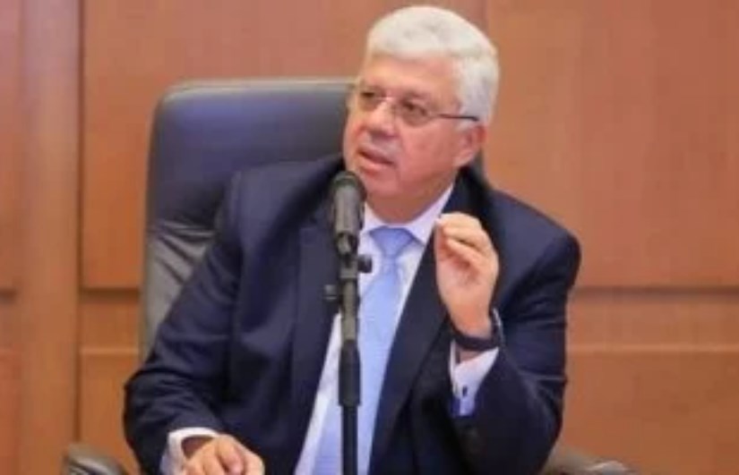 الدكتور أيمن عاشور وزير التعليم العالي والبحث العلمي الدكتور أيمن عاشور وزير التعليم العالي والبحث العلمي