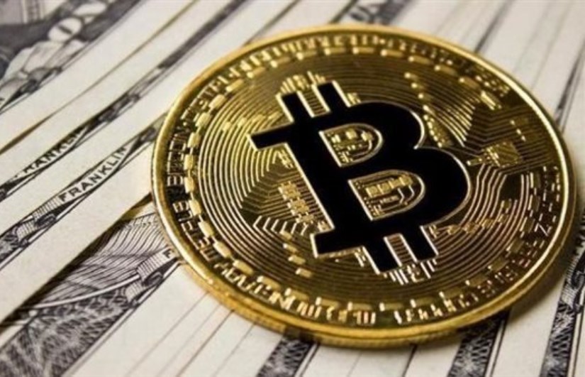 بيتكوين تتراجع ترقبًا لبيانات التضخم الأمريكية