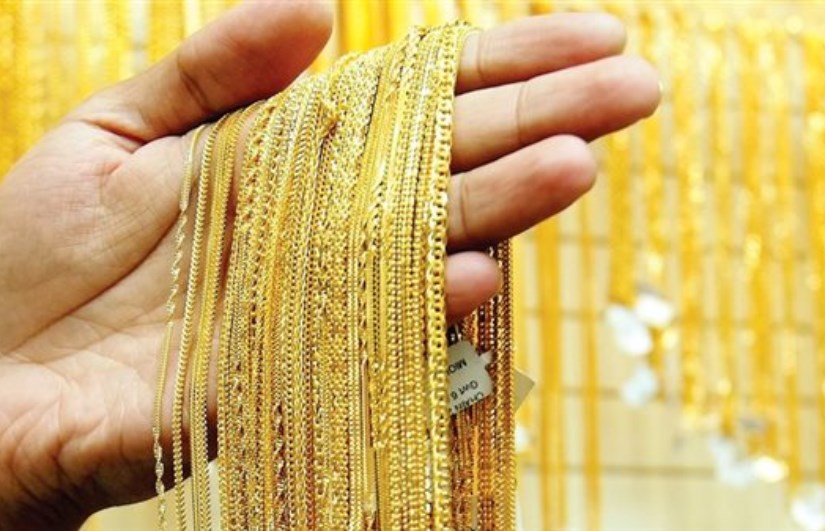 أسعار الذهب اليوم في الإمارات تسجل تباينًا