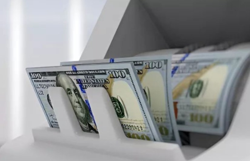 تراجع الدولار أمام الجنيه في 10 بنوك اليوم تراجع الدولار أمام الجنيه في 10 بنوك اليوم