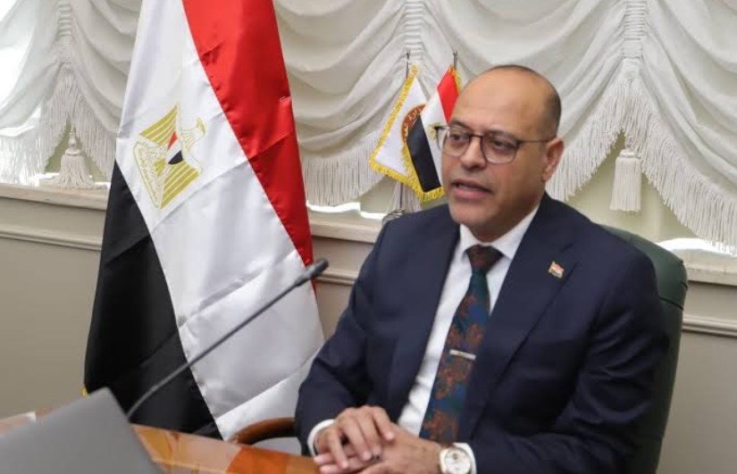 وزير العمل وزير العمل