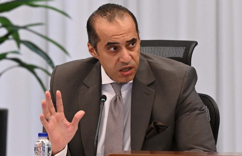 وزير الشئون النيابية 