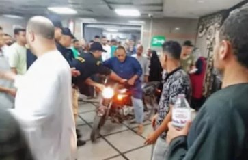 اقتحام مستشفى بنها بدراجة نارية يثير الجدل